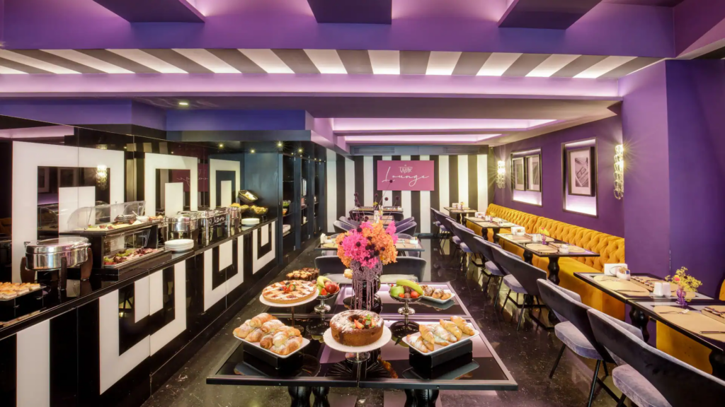 - Tribune Lounge: 
"Rome and Florence itinerary The Tribune Rome restaurant lounge"
